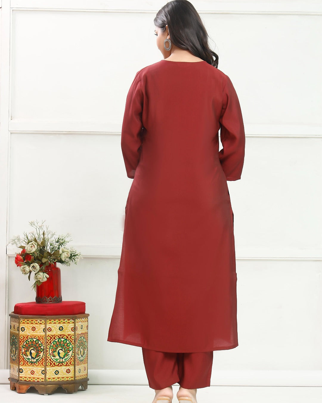Women Hand Embroidered Cotton kurta set